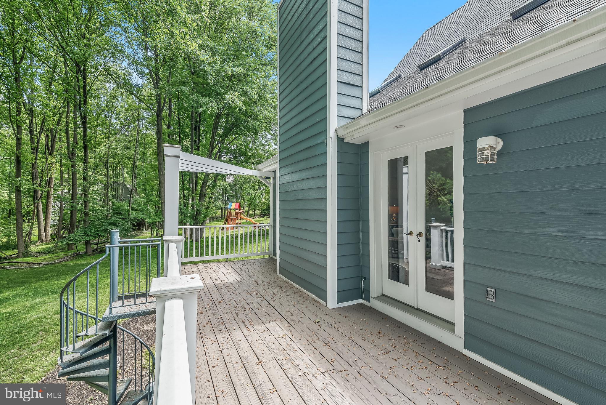 4240 Blue Barrow Ride Ellicott City, MD 21042 - Photo 72 of 86 Upper Deck & Pergola