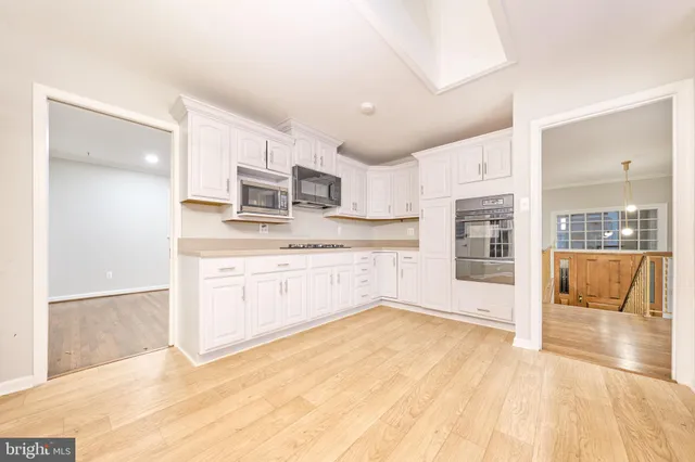 $4,200 | 9116 Hamilton Drive, Fairfax, VA 22031