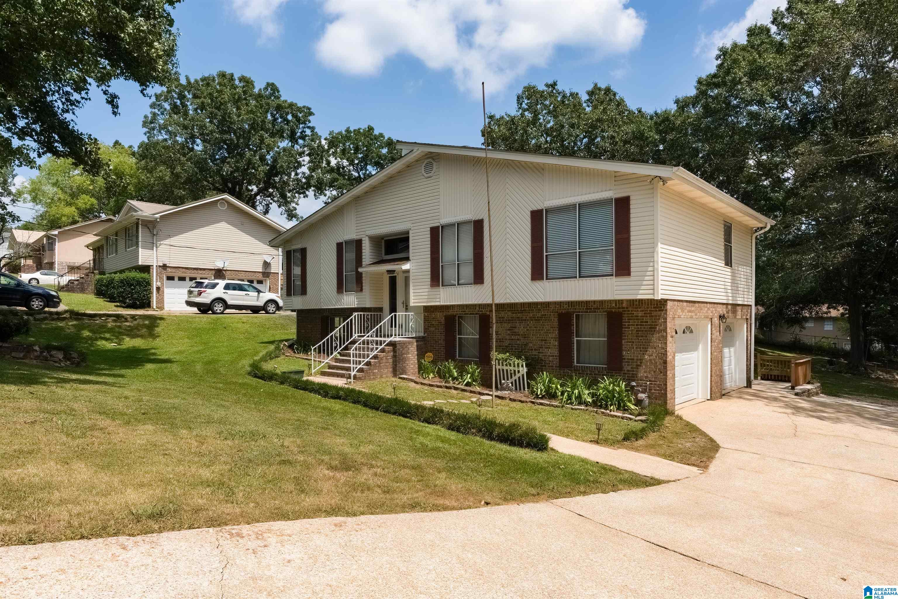 2141 Brewster Road Birmingham, AL 35235 - Photo 2 of 28