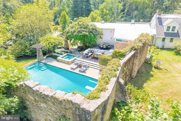 $1,700,000 | 580 Reeds Road, Downingtown, PA 19335