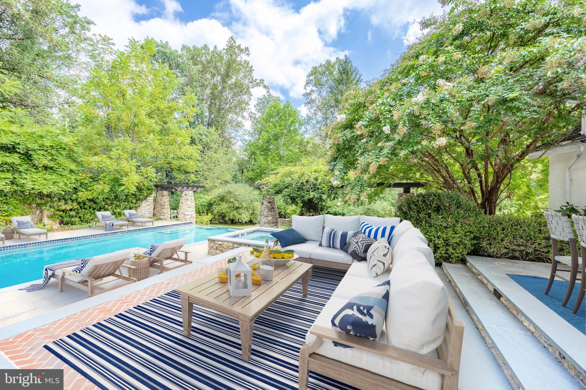 580 Reeds Road Downingtown, PA 19335 - Photo 77 of 82 a view of couches and wooden floor