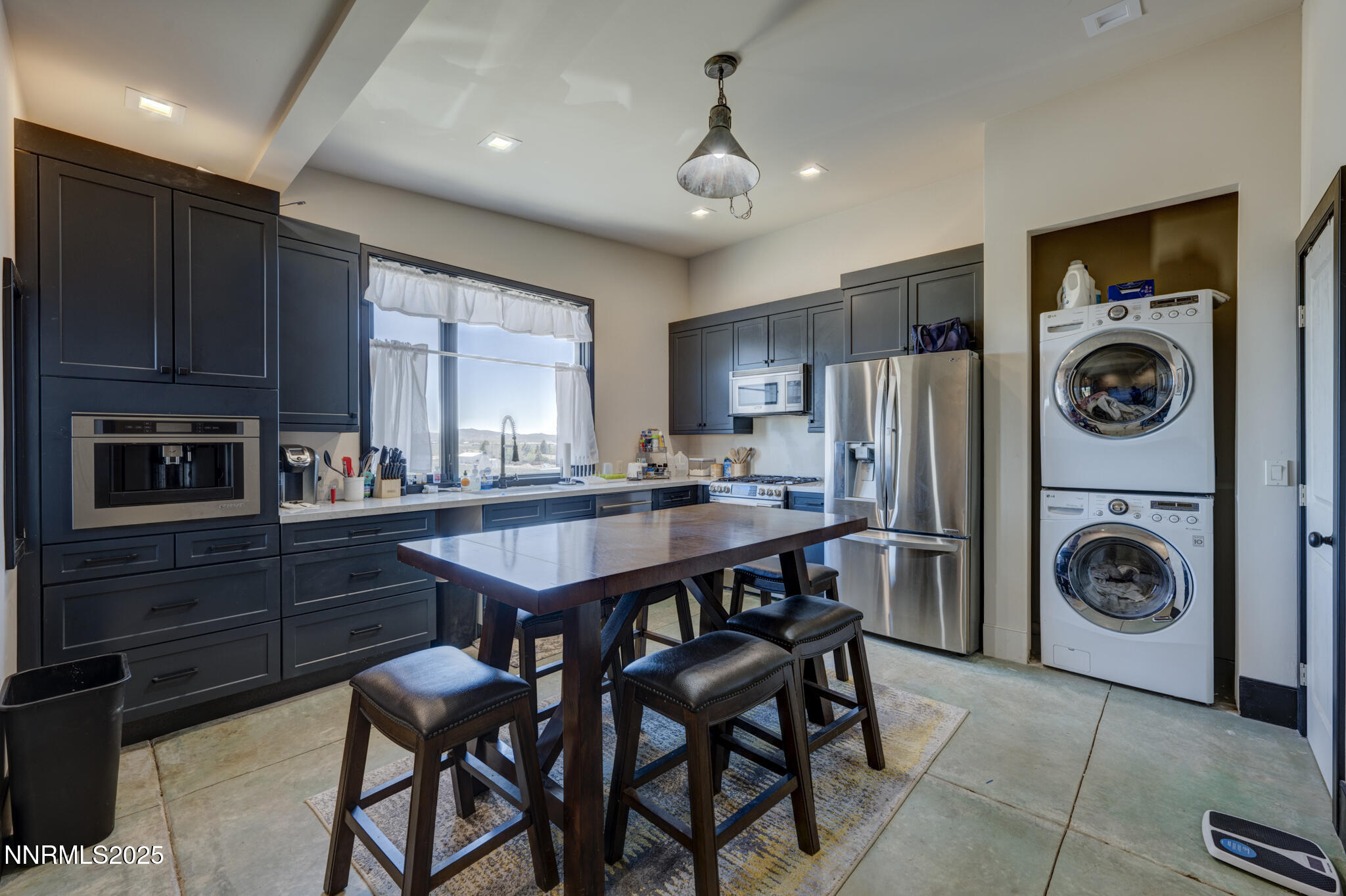 Undisclosed Address Reno, NV 89508 - Photo 32 of 52 11150Carlsbad_18