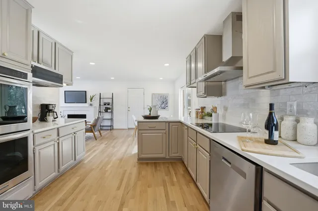 $849,900 | 6802 Sydenstricker Road, Springfield, VA 22153