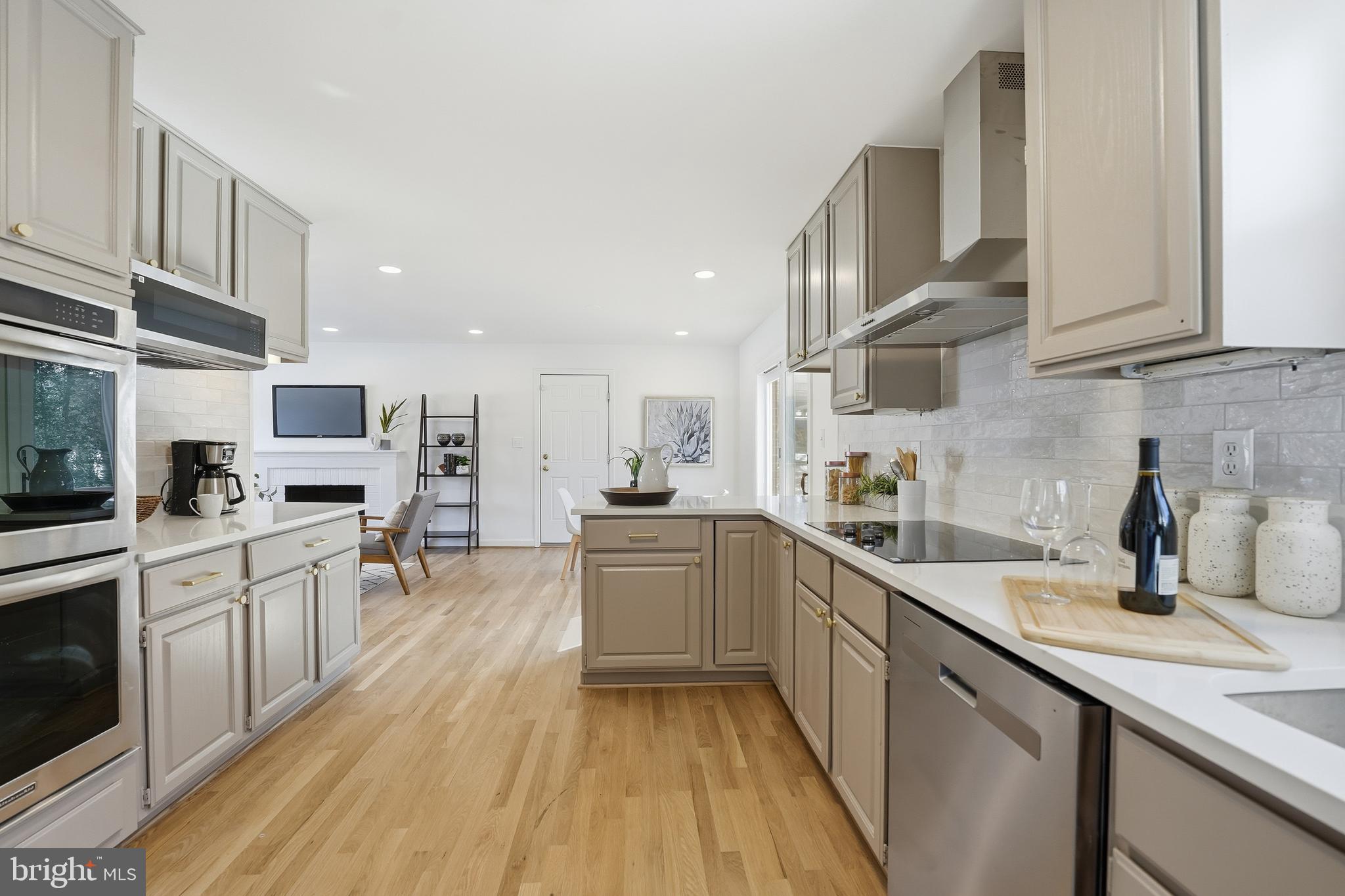 6802 Sydenstricker Road Springfield, VA 22153 - Photo 18 of 50