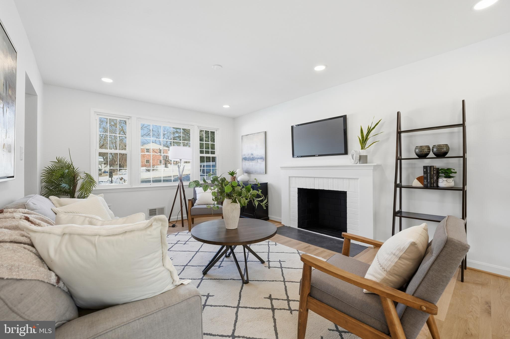 6802 Sydenstricker Road Springfield, VA 22153 - Photo 24 of 50