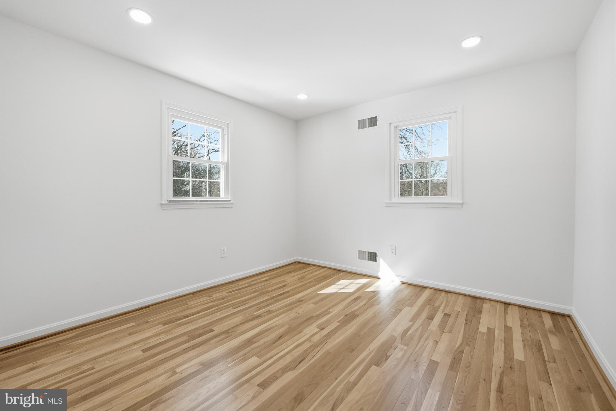 6802 Sydenstricker Road Springfield, VA 22153 - Photo 33 of 50