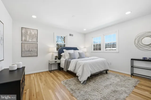 $849,900 | 6802 Sydenstricker Road, Springfield, VA 22153