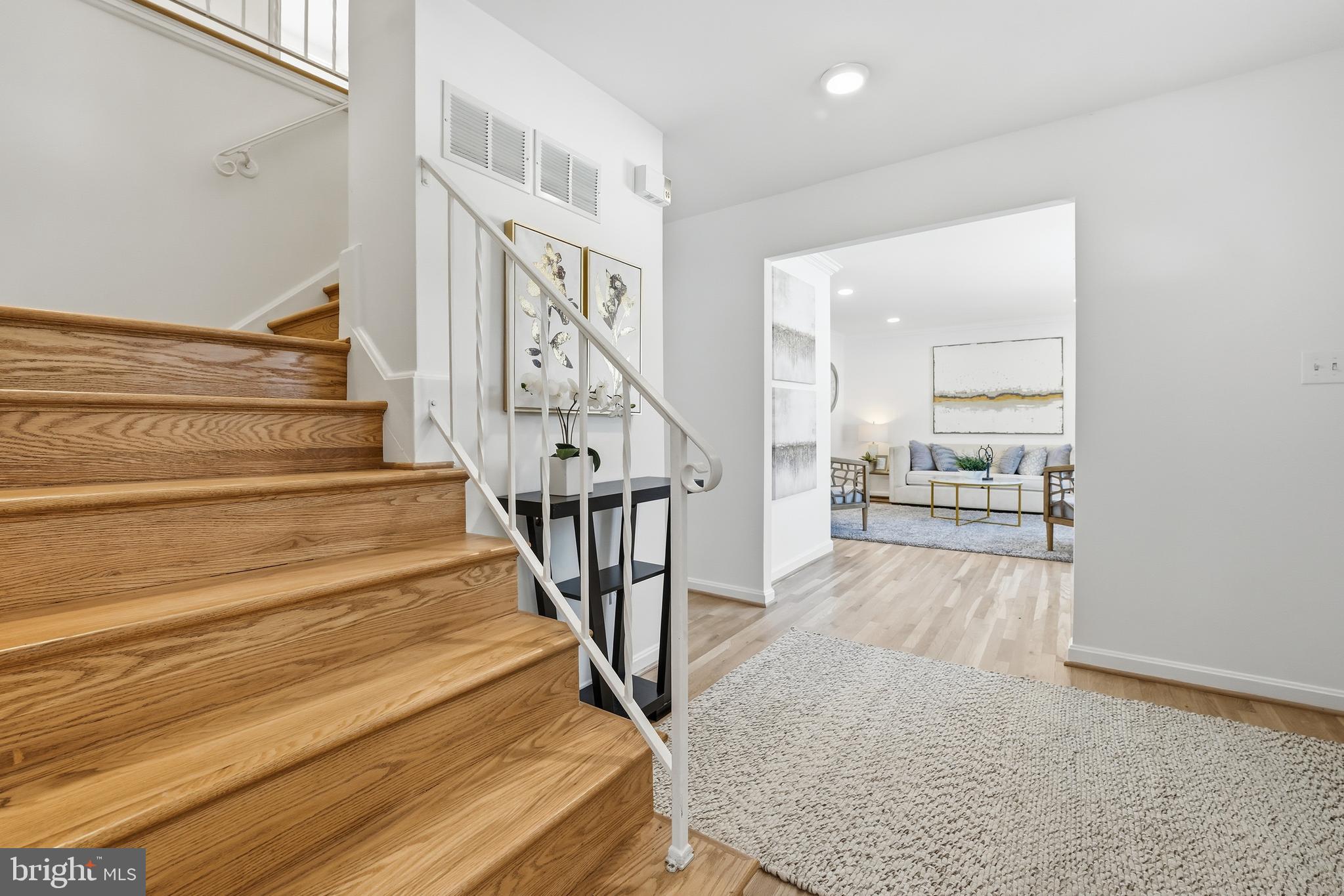 6802 Sydenstricker Road Springfield, VA 22153 - Photo 6 of 50