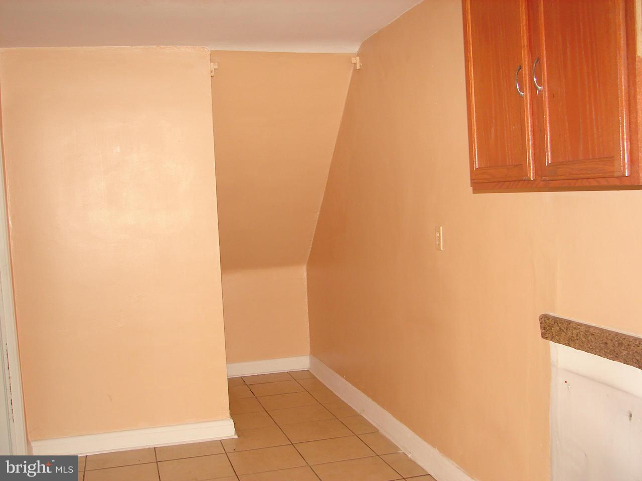 4914 Brookwood Road Baltimore, MD 21225 - Photo 5 of 10 Kitchen