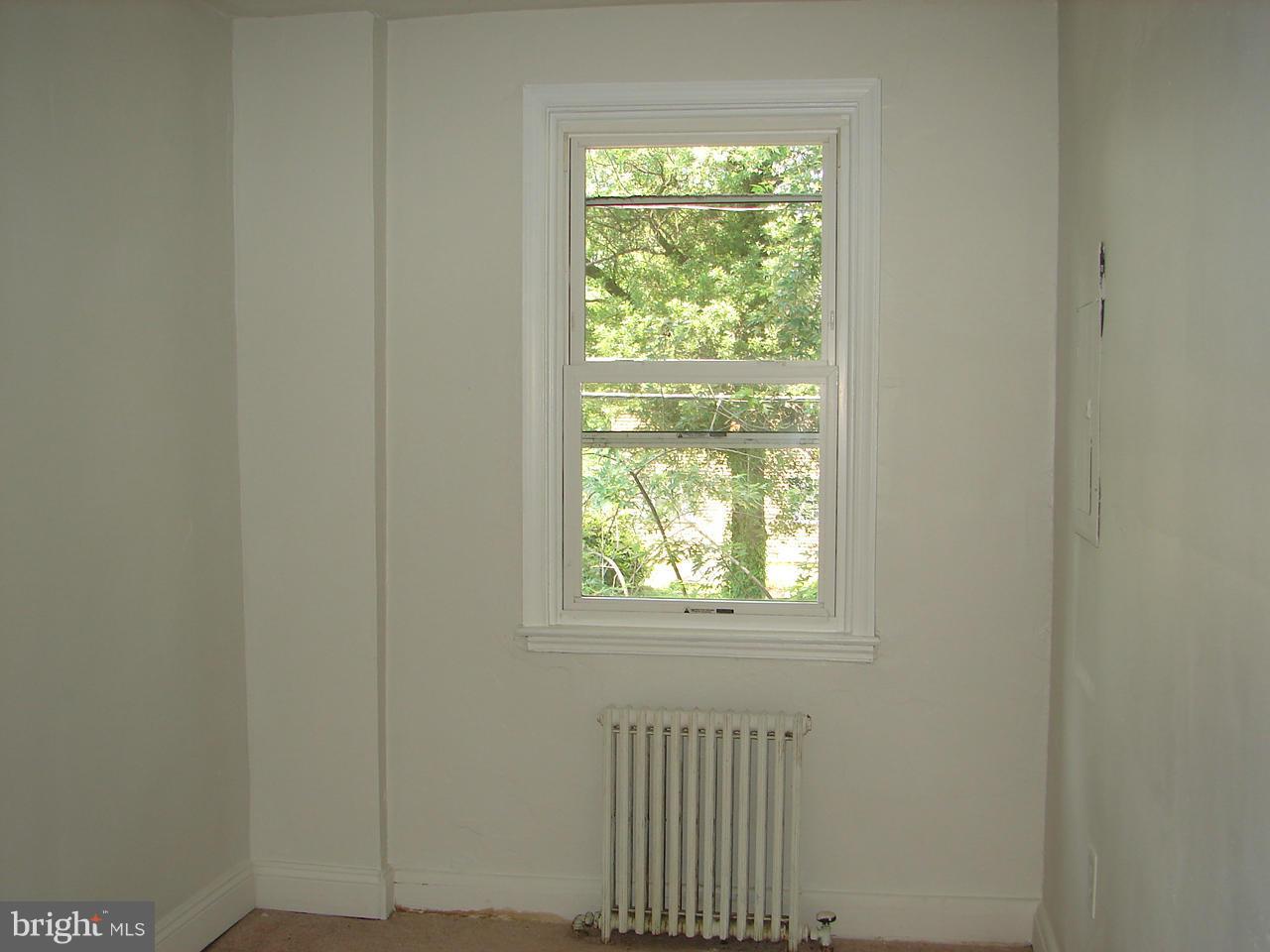 4914 Brookwood Road Baltimore, MD 21225 - Photo 6 of 10 Bedroom