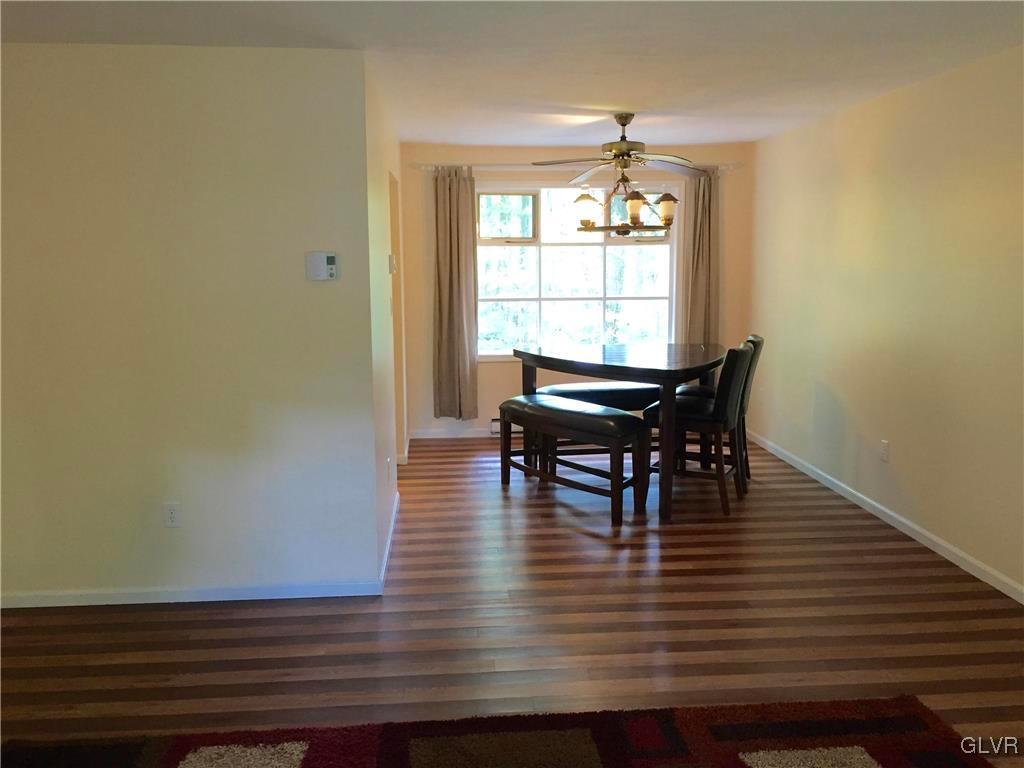 116 Rena Drive Effort, PA 18330 - Photo 3 of 38