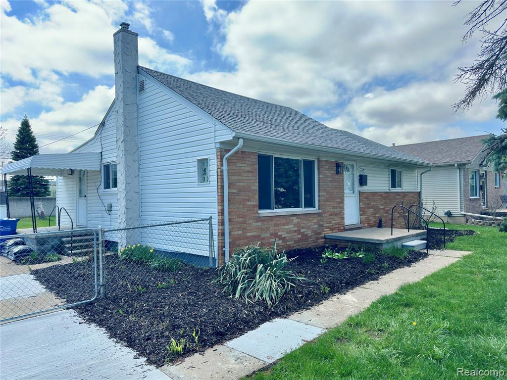 7254 Gerald Avenue Warren, MI 48092 - Photo 2 of 25