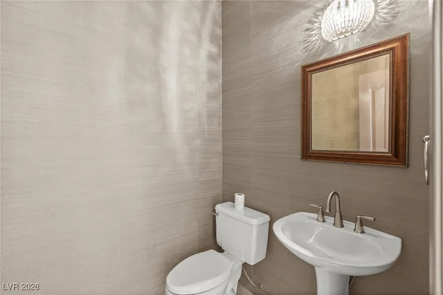 $4,195 | 8009 Clock Tower Court, Las Vegas, NV 89117