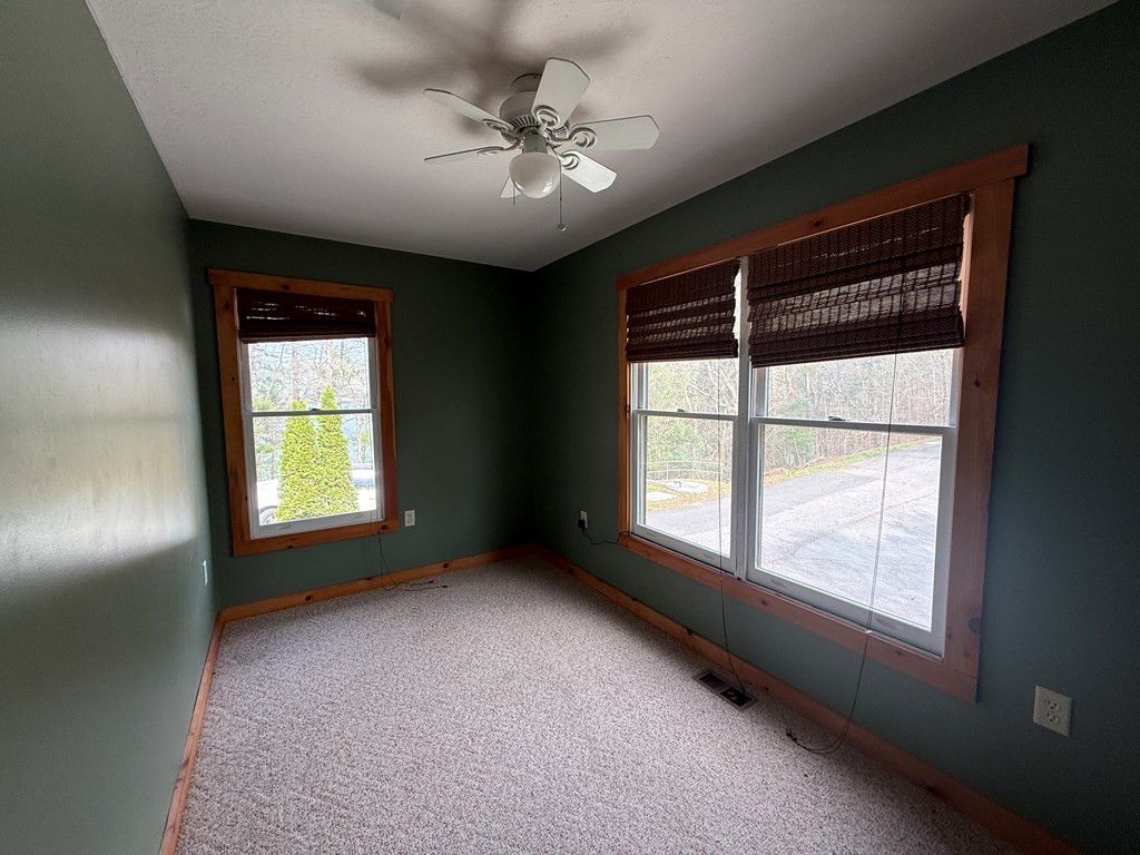 270 Marina Road Murphy, NC 28906 - Photo 25 of 69 upper level office area