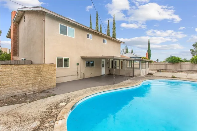 $695,000 | 5624 Wadsworth Avenue, Highland, CA 92346