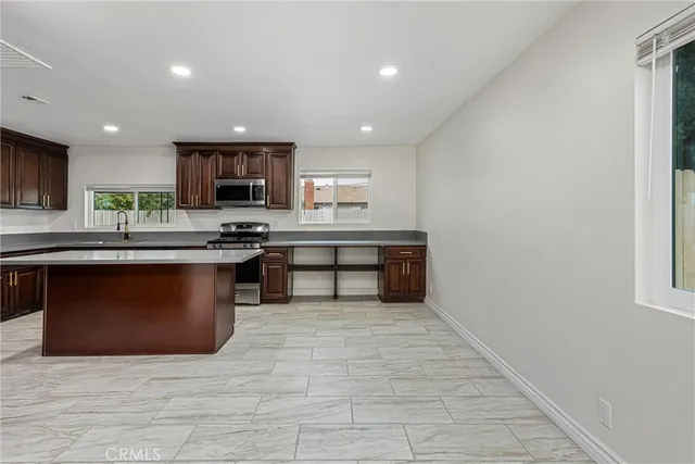 $695,000 | 5624 Wadsworth Avenue, Highland, CA 92346