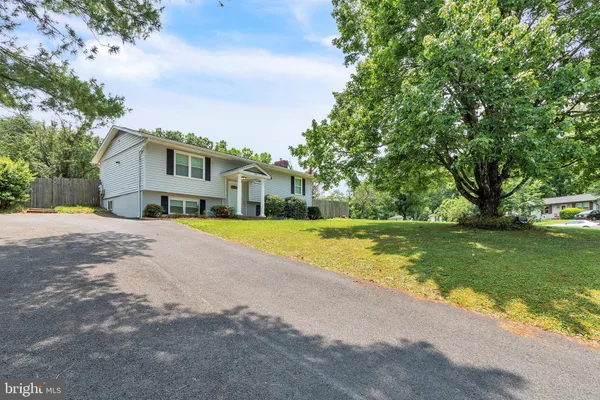 $3,100 | 311 Oakridge Drive, Stafford, VA 22556