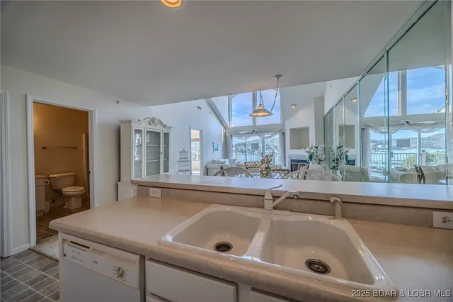 $320,000 | 316 Cedar Heights Drive, Unit 4C, Camdenton, MO 65020