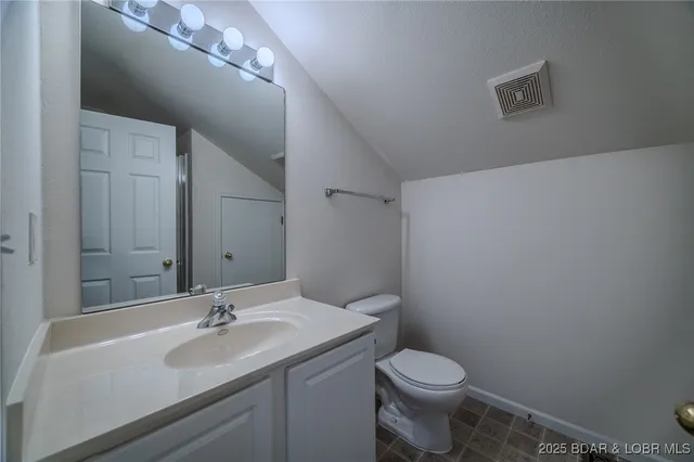 $320,000 | 316 Cedar Heights Drive, Unit 4C, Camdenton, MO 65020