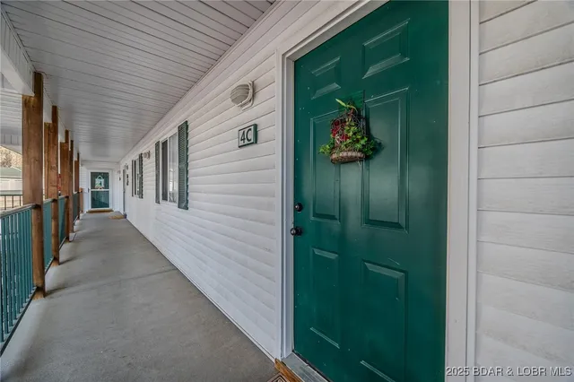 $320,000 | 316 Cedar Heights Drive, Unit 4C, Camdenton, MO 65020