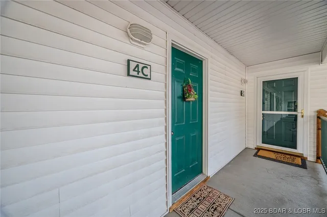 $320,000 | 316 Cedar Heights Drive, Unit 4C, Camdenton, MO 65020