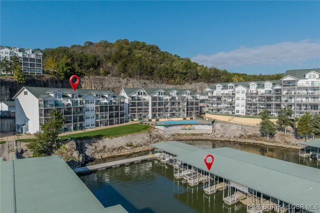 $320,000 | 316 Cedar Heights Drive, Unit 4C, Camdenton, MO 65020