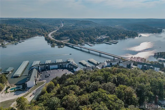 $320,000 | 316 Cedar Heights Drive, Unit 4C, Camdenton, MO 65020