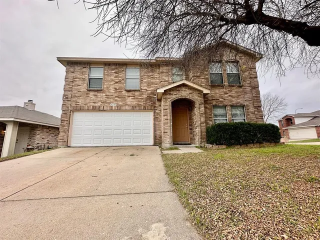 $1,995 | 5437 New Castleton Lane, Fort Worth, TX 76135