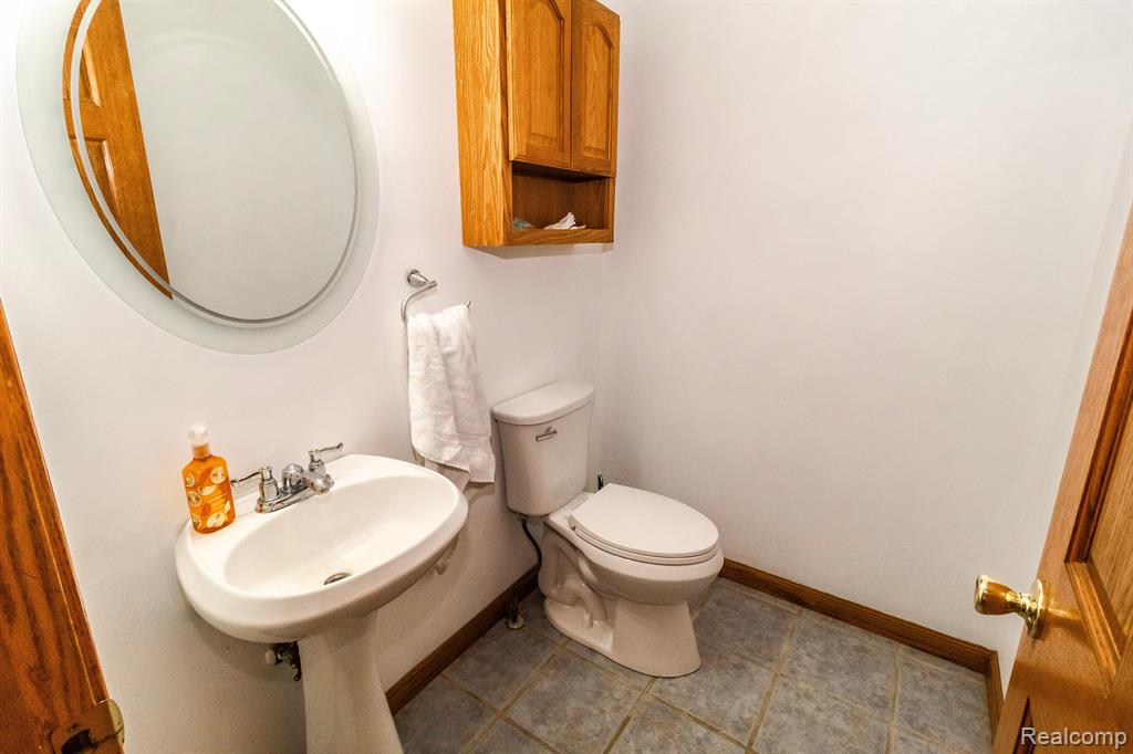4707 Mt Morris Road Columbiaville, MI 48421 - Photo 25 of 75