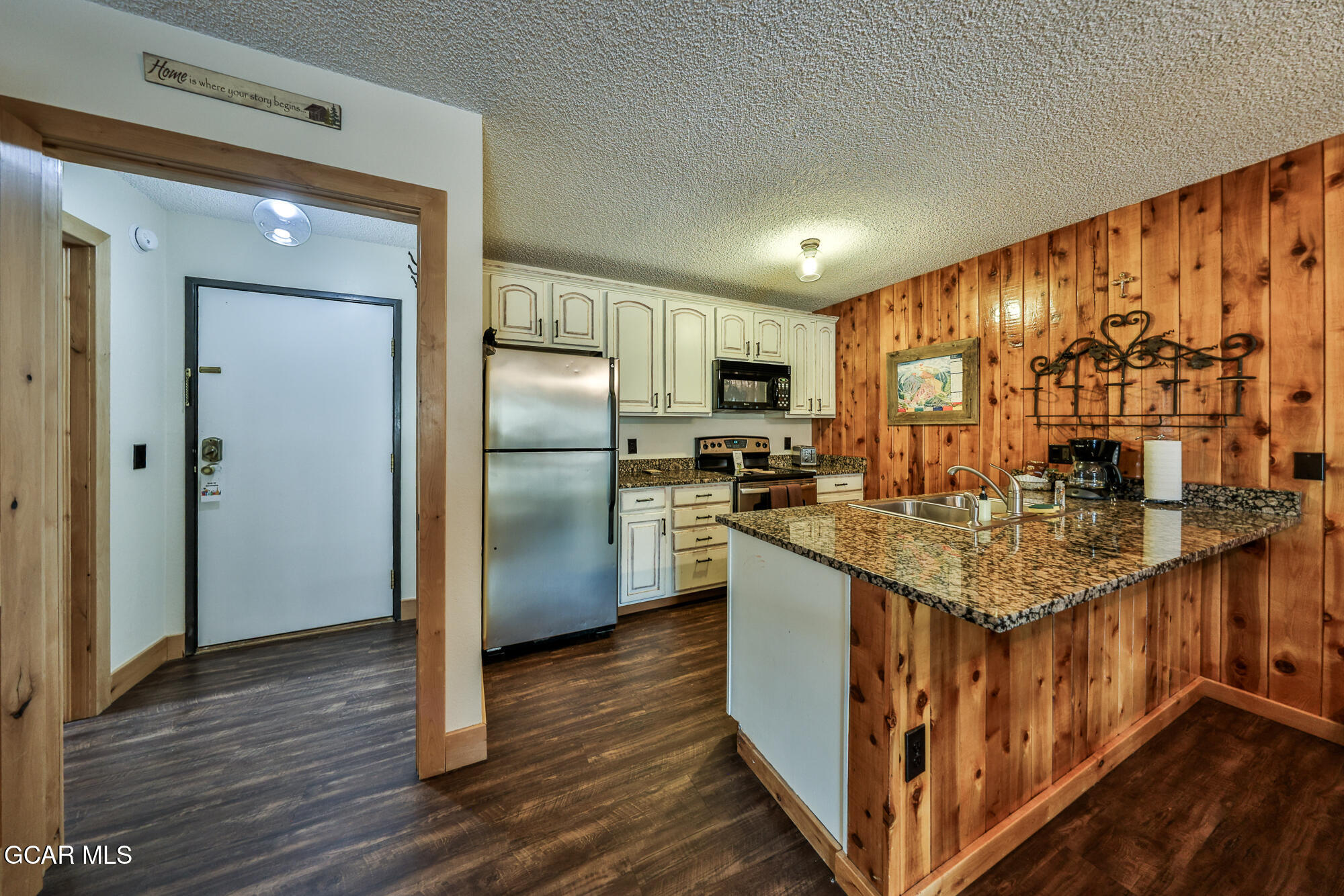 490 Kings Crossing Road, Unit 423 Winter Park, CO 80482 - Photo 18 of 66 S2=423_SM-21