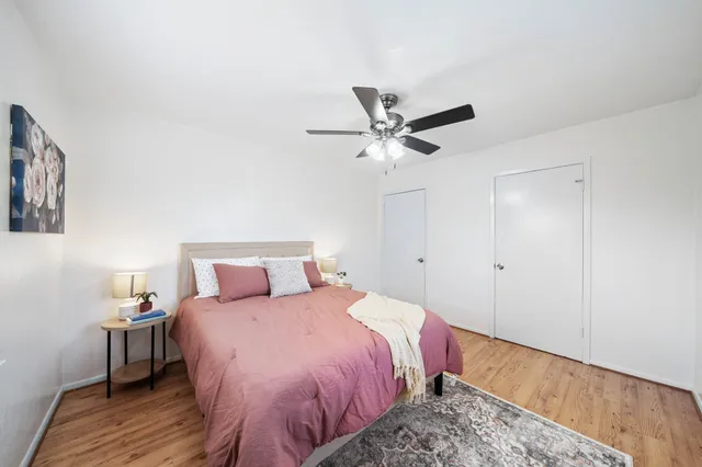 $1,200 | 3330 Avenue O 1/2, Unit B, Galveston, TX 77550