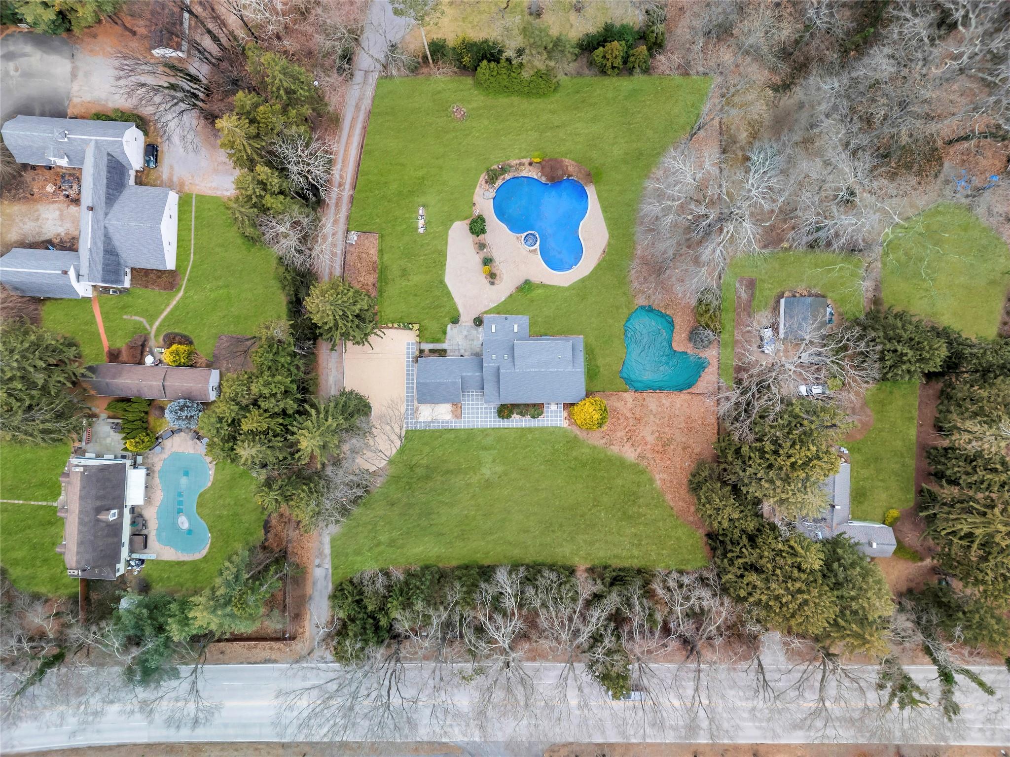 503 Bayville Road Locust Valley, NY 11560 - Photo 2 of 26 Bird's eye view