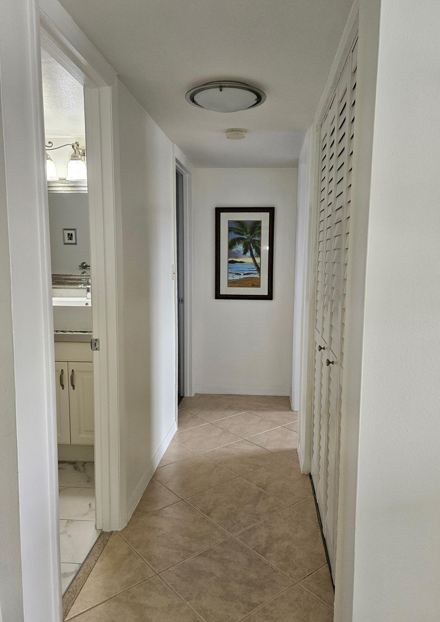 9355 Southwest 8th Street, Unit 403 Boca Raton, FL 33428 - Photo 13 of 41 20250111_141819(0)