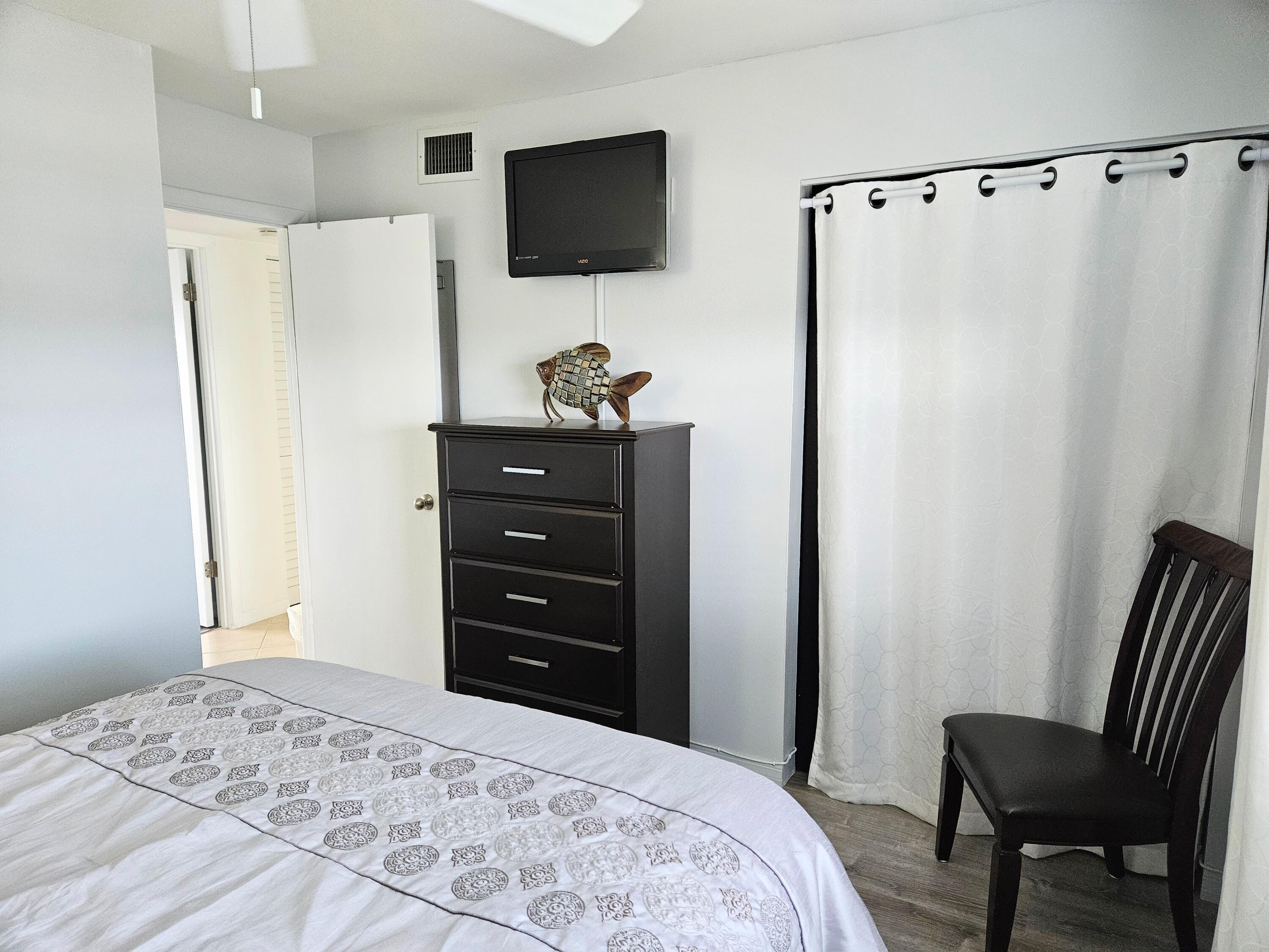 9355 Southwest 8th Street, Unit 403 Boca Raton, FL 33428 - Photo 23 of 41 20250111_141047