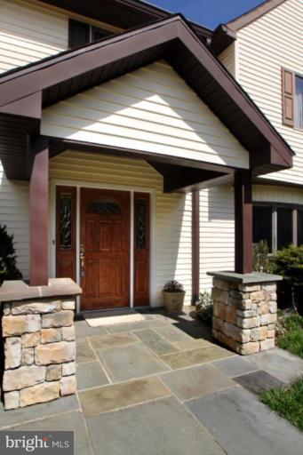 17915 Marshall Mill Road Hampstead, MD 21074 - Photo 8 of 30 a view of a entryway of the house