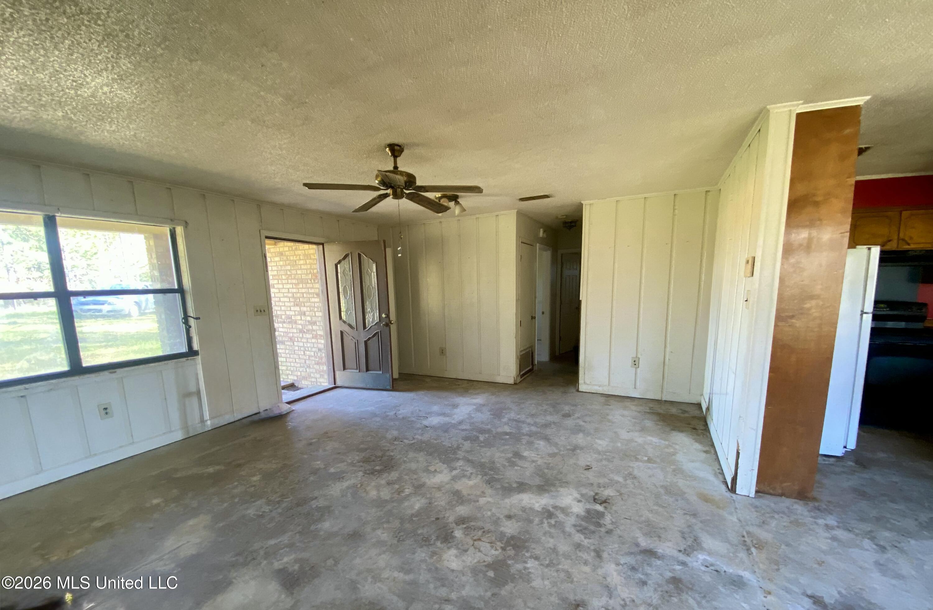 176 Hancock Road Lucedale, MS 39452 - Photo 2 of 42 IMG_8504