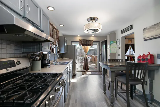 $99,000 | 547 West Bourbonnais Street, Kankakee, IL 60901