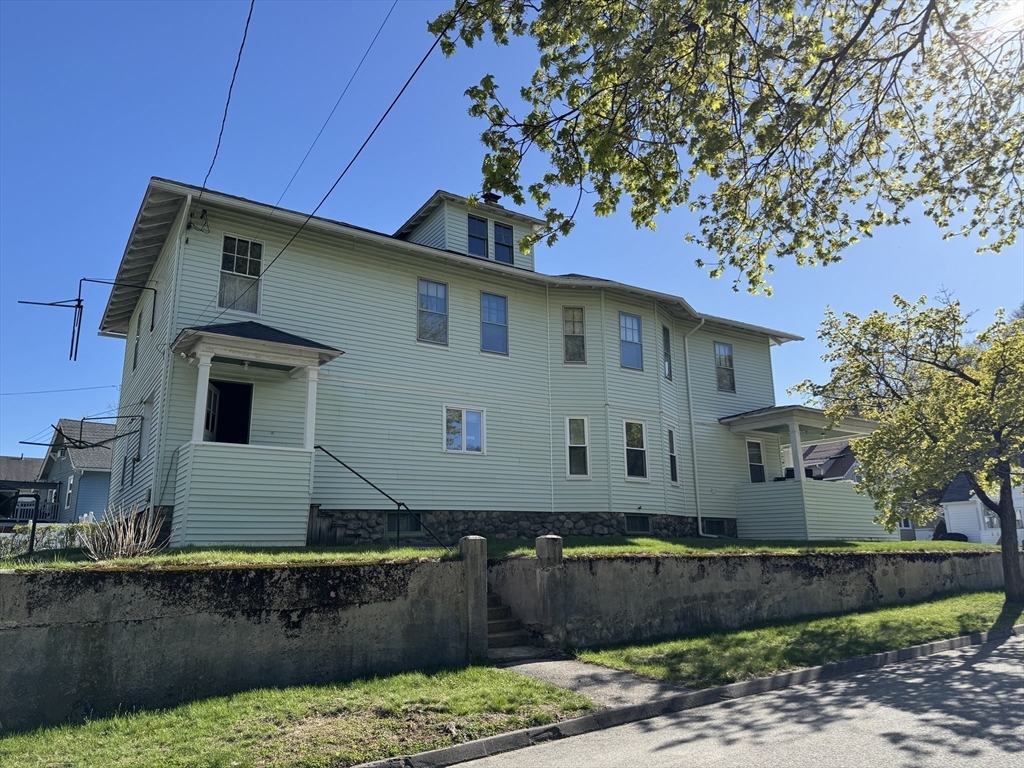 62 Sylvan Street Worcester, MA 01603 - Photo 16 of 17