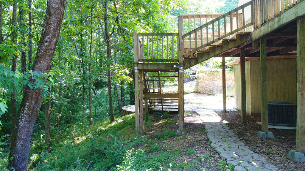 720 Swansons Ridge Road Chattanooga, TN 37421 - Photo 22 of 25 BACK DECK