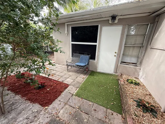 $577,000 | 917 North 26th Avenue, Hollywood, FL 33020