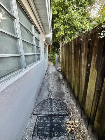 $577,000 | 917 North 26th Avenue, Hollywood, FL 33020