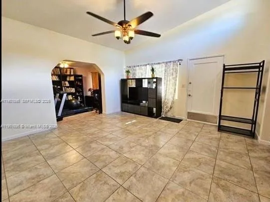 $577,000 | 917 North 26th Avenue, Hollywood, FL 33020