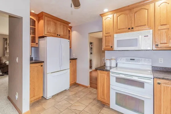 $399,900 | N3219 County Rd D, New London, WI 54961