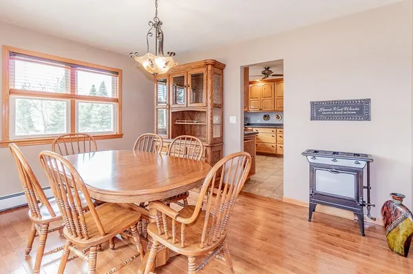 $399,900 | N3219 County Rd D, New London, WI 54961