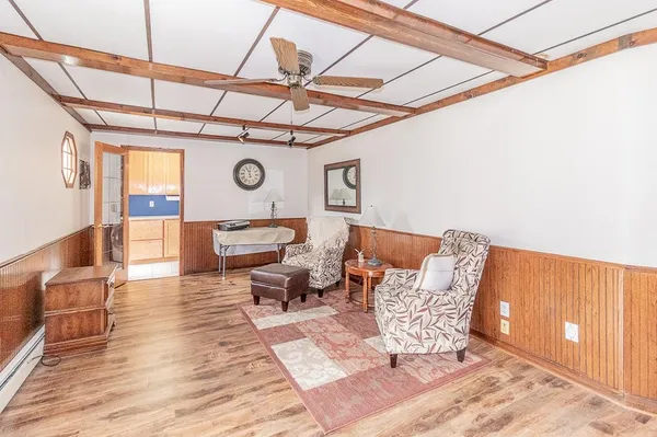 $399,900 | N3219 County Rd D, New London, WI 54961