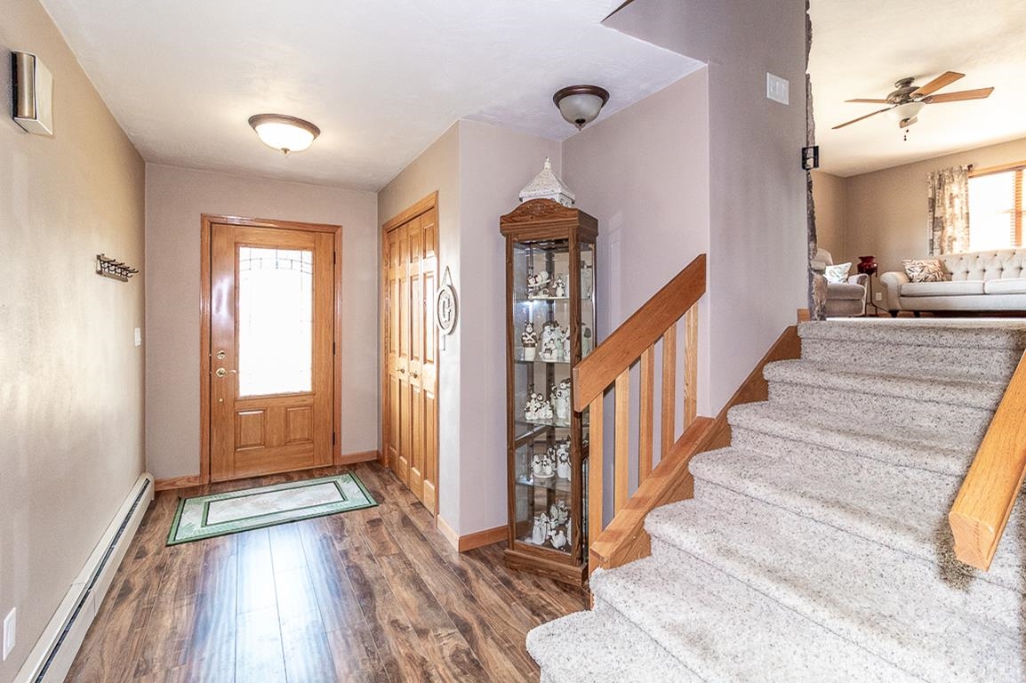 N3219 County Rd D New London, WI 54961 - Photo 3 of 65