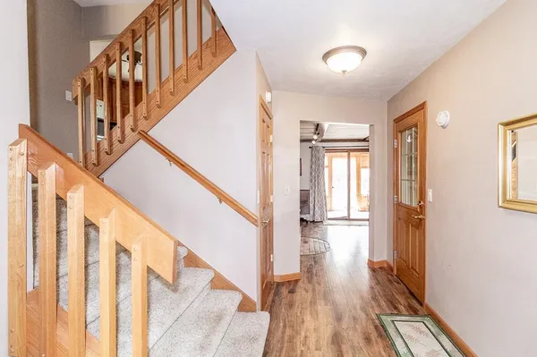 $399,900 | N3219 County Rd D, New London, WI 54961