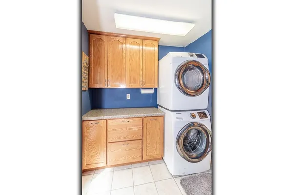 $399,900 | N3219 County Rd D, New London, WI 54961