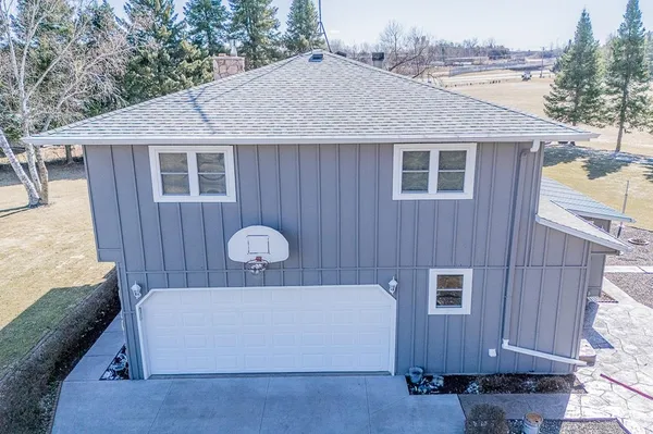 $399,900 | N3219 County Rd D, New London, WI 54961