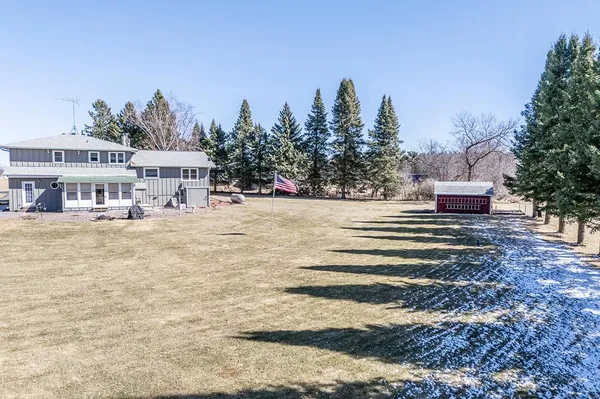 $399,900 | N3219 County Rd D, New London, WI 54961